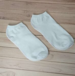 media tobillera blanca